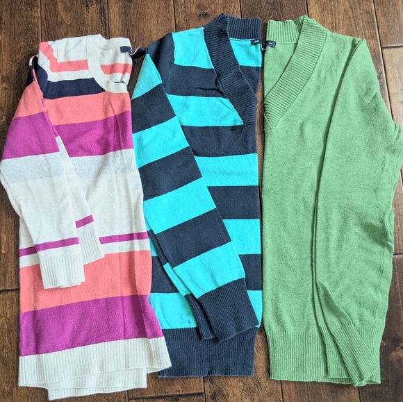 Set of 3 Gap Sweaters - Picture 2 of 2